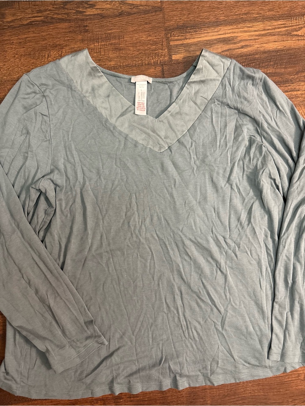 HANRO of Switzerland long-sleeve V-neck lounge or sleep pajamas set Large - Picture 2 of 4